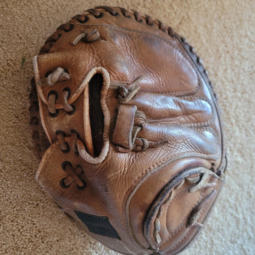 Vintage McKinnon C-6412 Full Grain Cowhide Catchers‎ Mitt Baseball Glove